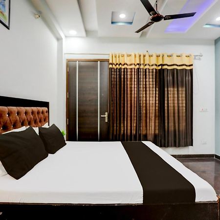 Hotel O Grand Epic Inn โนอิดา ภายนอก รูปภาพ