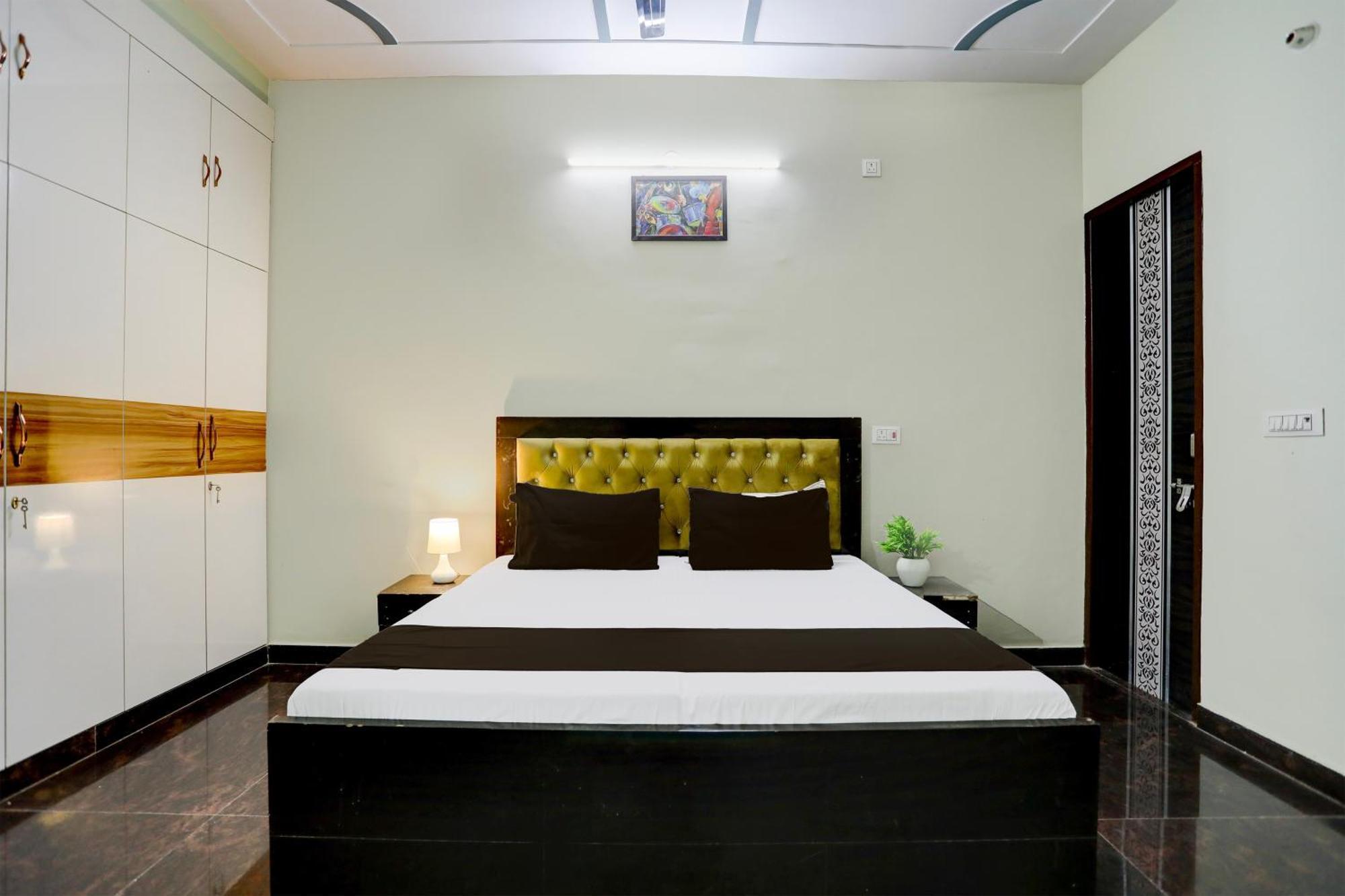 Hotel O Grand Epic Inn โนอิดา ภายนอก รูปภาพ