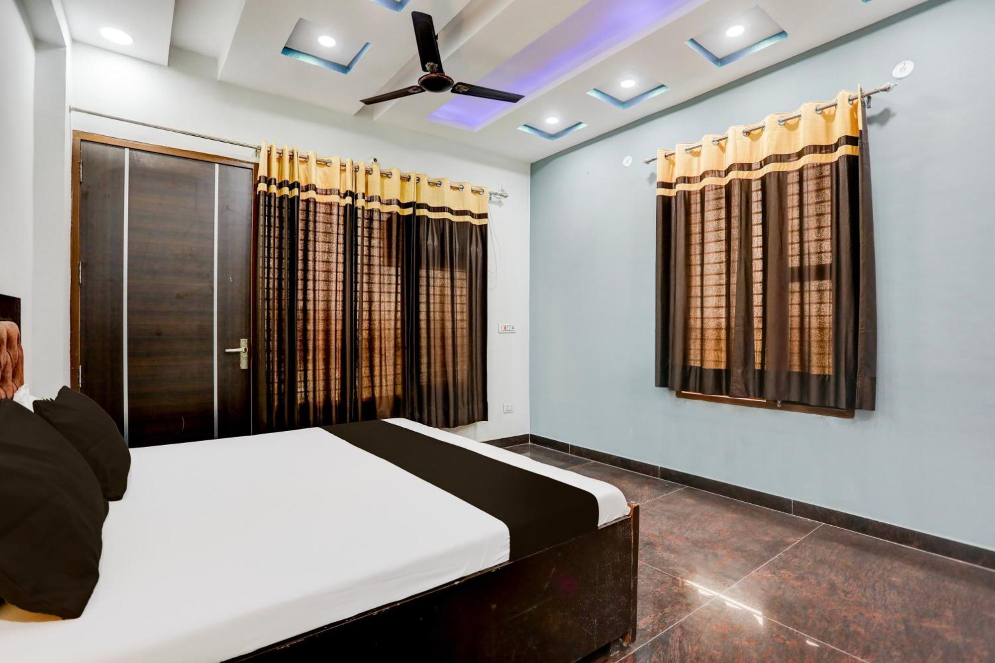Hotel O Grand Epic Inn โนอิดา ภายนอก รูปภาพ